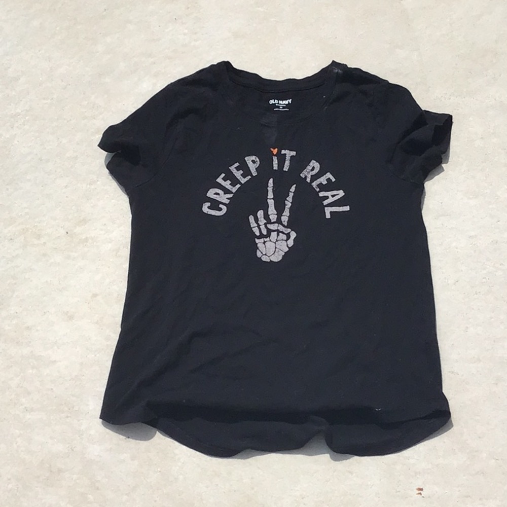Black t shirt